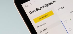 Read more about the article DocuSign Expands with New Technology Hub in Bengaluru